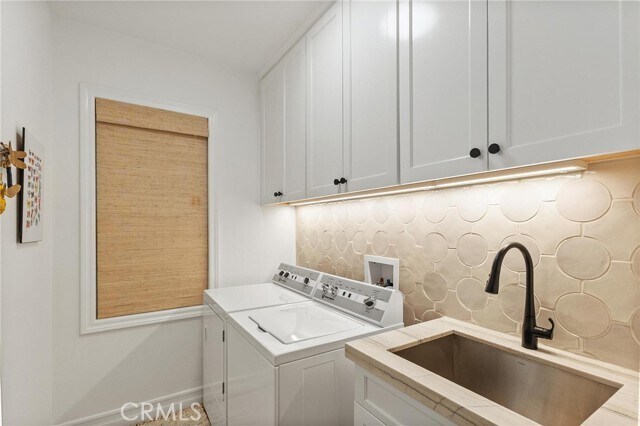 Building Photo - 1 Calle Saltamontes