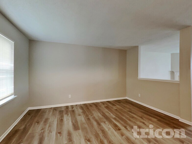 Building Photo - 6714 Waverhill Dr