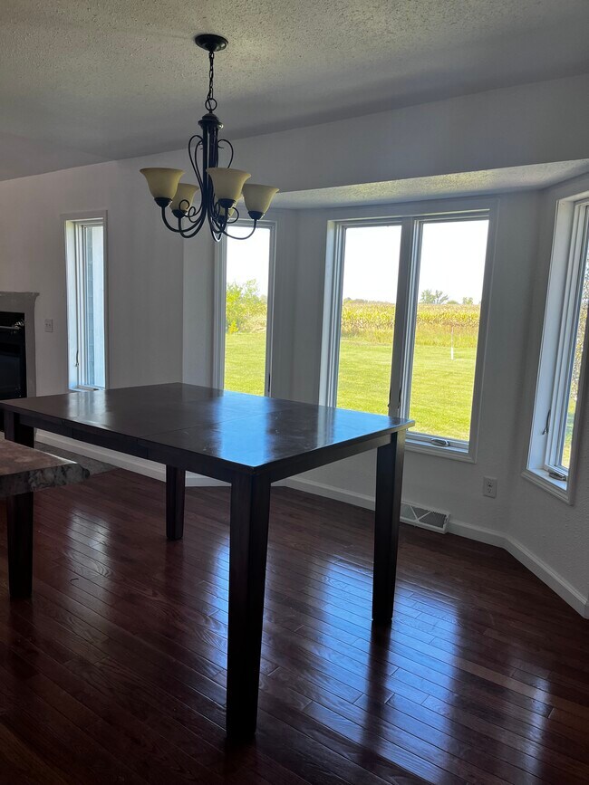 Dining Room - 5580 Springbrook Rd