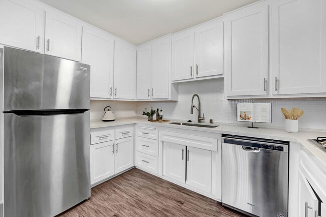 Building Photo - The Park