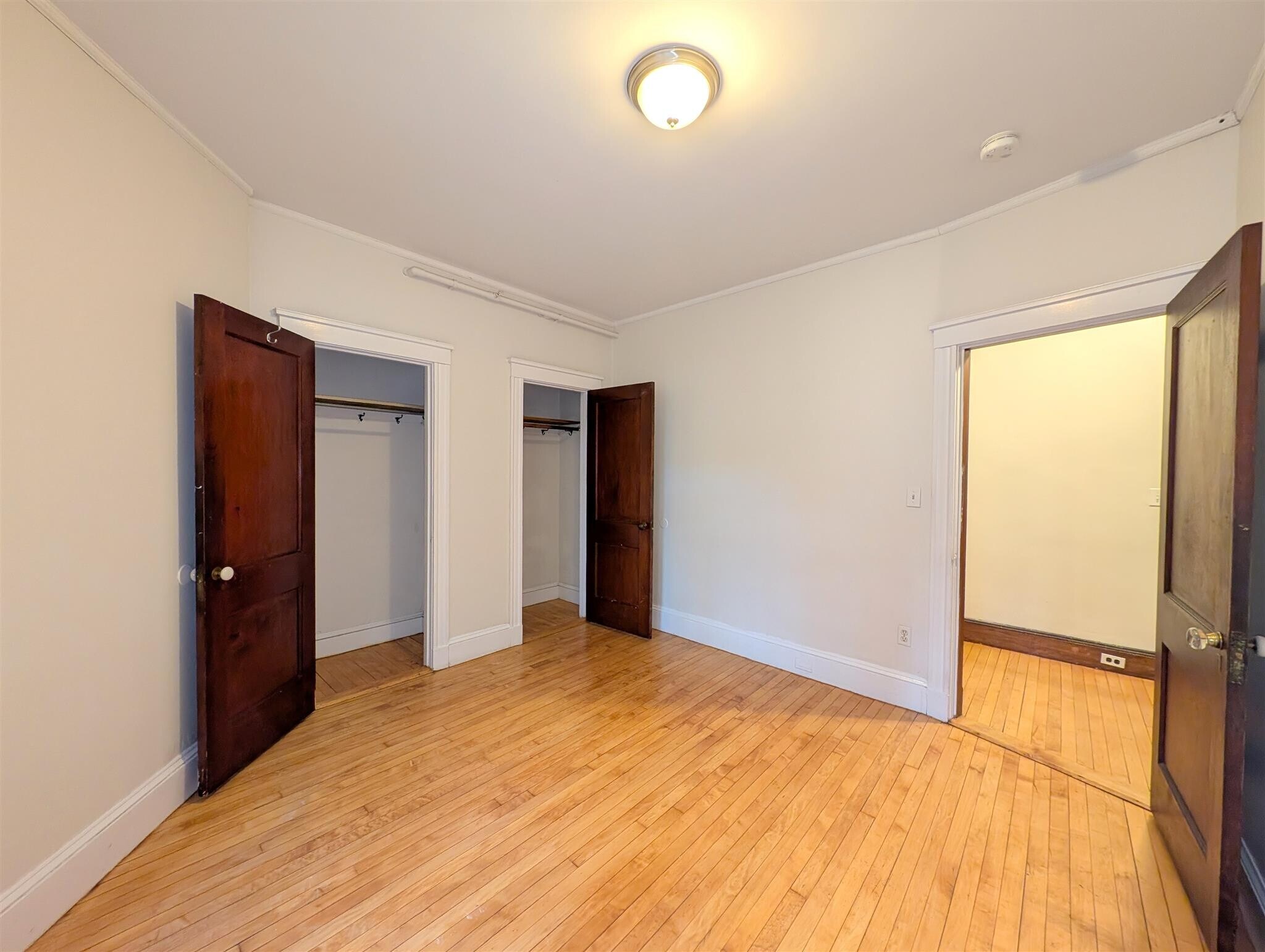 Building Photo - 10 Humboldt St