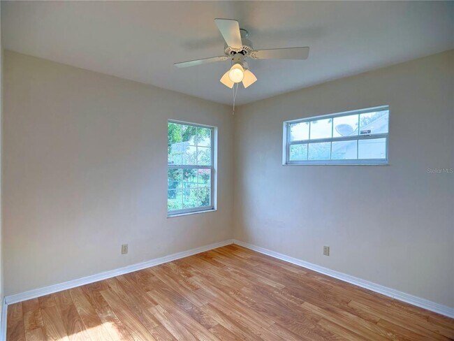 Building Photo - 5001 NW 31 St