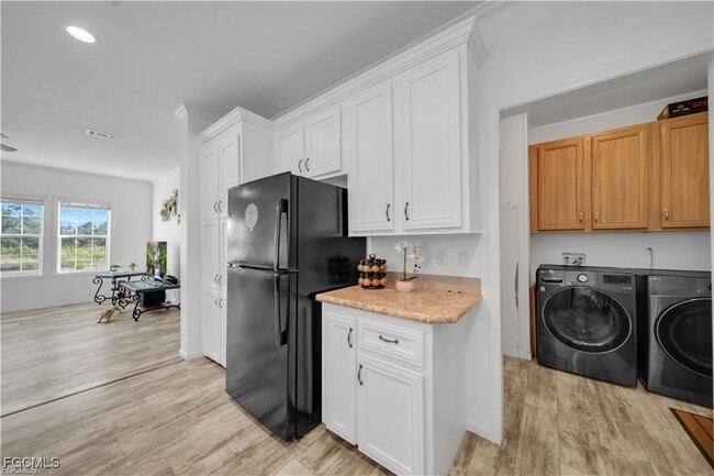 Building Photo - 7824 8th Pl