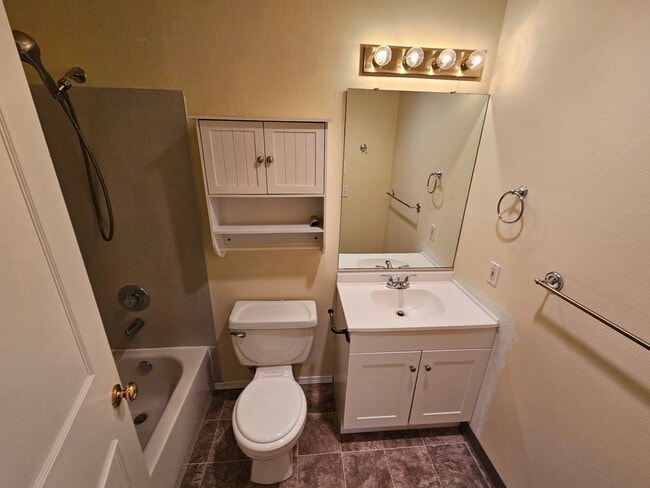 Building Photo - Secluded 3 Bed 2 Bath Rambler in Sultan