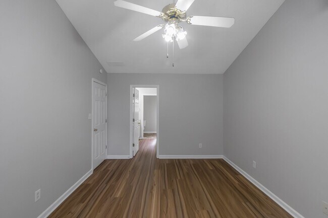 Building Photo - 97 Livingston Ln