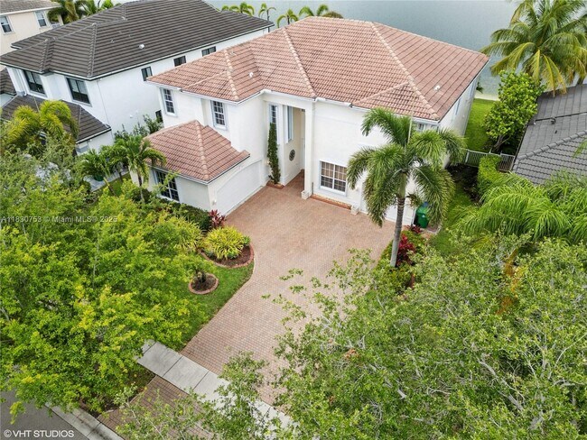 Building Photo - 4954 SW 186th Way