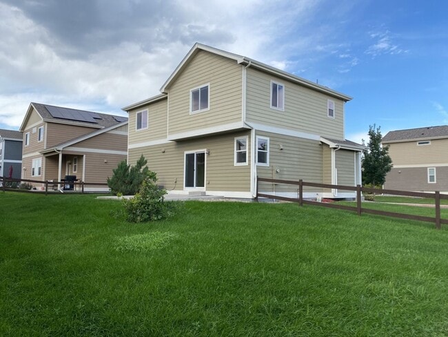 Building Photo - Lovely 3 Bed 2.5 Bath Home in Timbervine