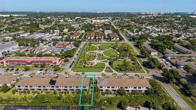 Building Photo - 180 SE 5th Ct