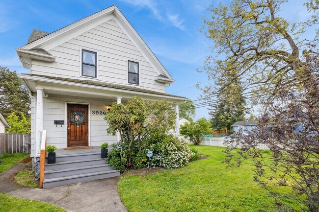 Building Photo - 3926 SE 74th Ave