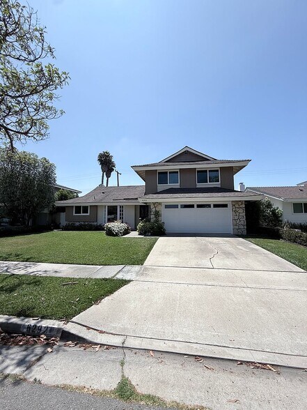 Primary Photo - 6292 Silverwood Dr