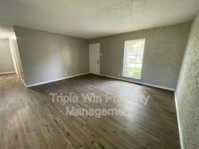 Building Photo - 2331 Lost Hollow Ct