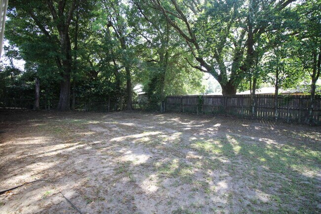 Building Photo - 3 Bedrooms, 1.5 Baths, 1-Car Garage & Large Fenced Backyard Near Bases, Schools & Shopping