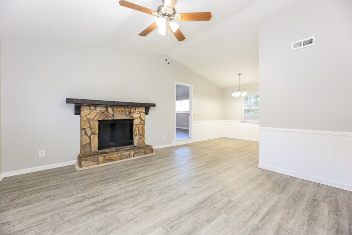 Building Photo - 122 Winterhaven Rd