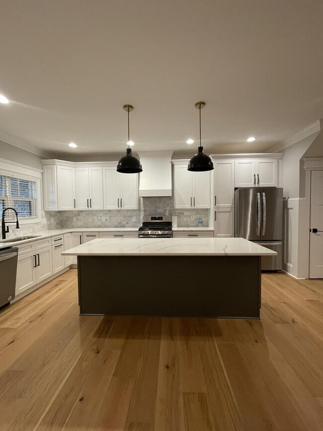 Building Photo - 1043 N Westyn Lp