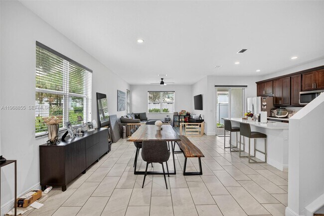 Building Photo - 543 Parsons Wy