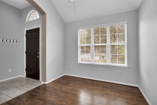 Building Photo - 28234 Sweet Oak Ln