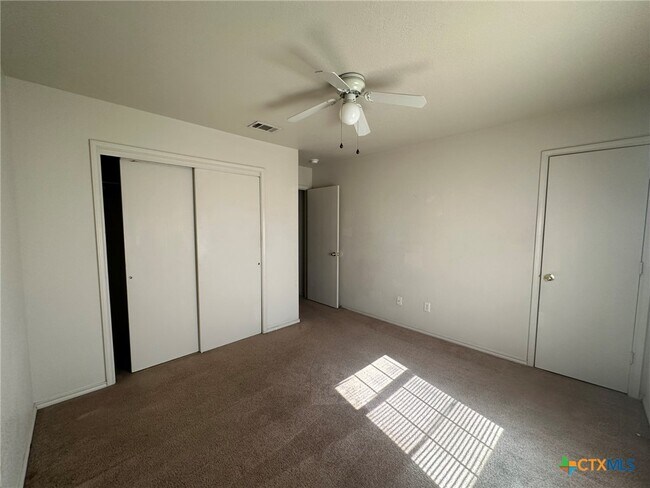 Building Photo - 1620 Inca Dr