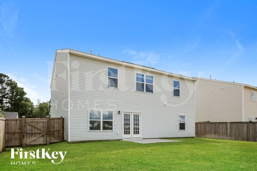 Building Photo - 138 Clydesdale Cir