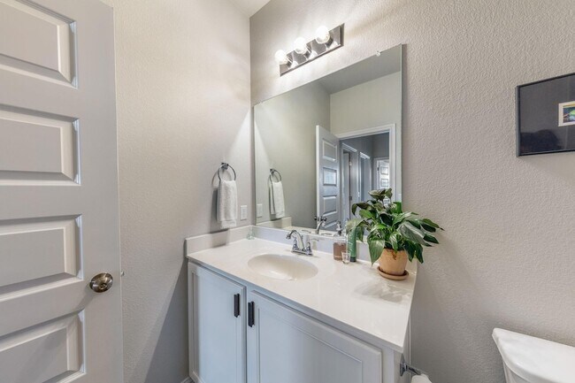 Building Photo - 7812 Moody Bend