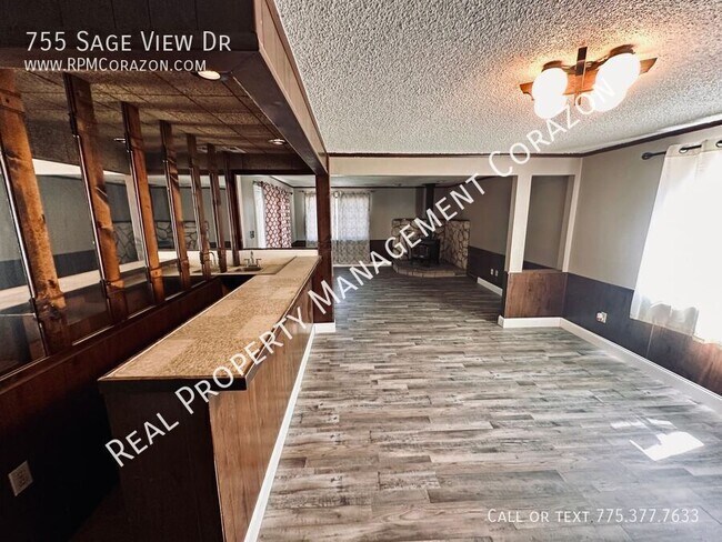 Building Photo - 755 Sage View Dr