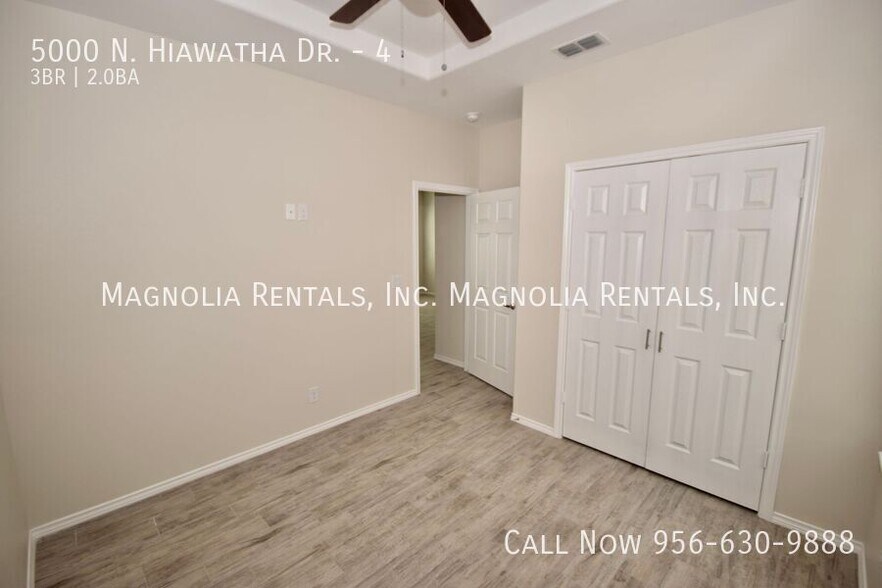 Building Photo - 5000 N Hiawatha Dr