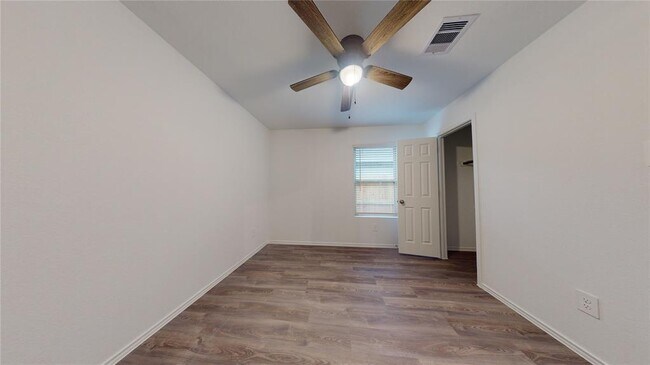 Building Photo - 1206 Silver Fir Ct