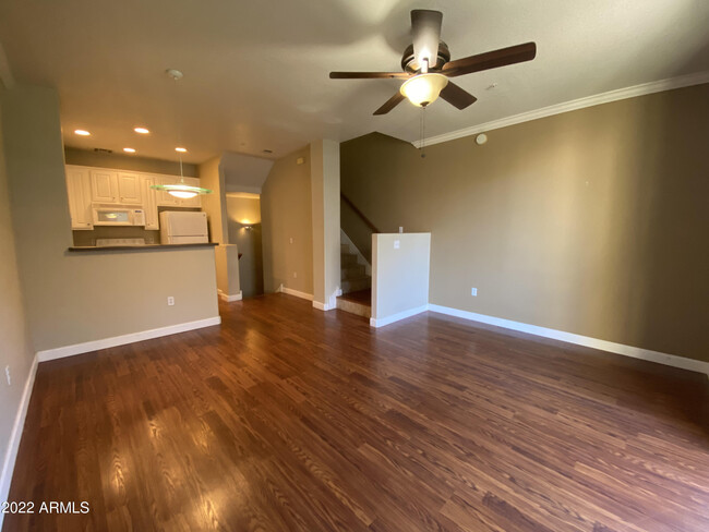 Building Photo - 4465 E Paradise Village Pkwy N