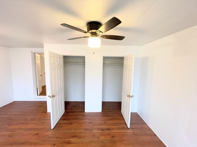 Building Photo - 3bd/1ba home in Rosewood. Huge backyard and 2 car garage!!