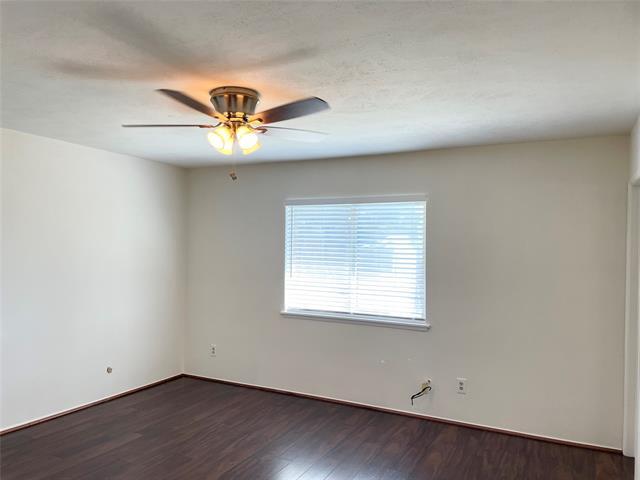 Building Photo - 612 Valley View Dr