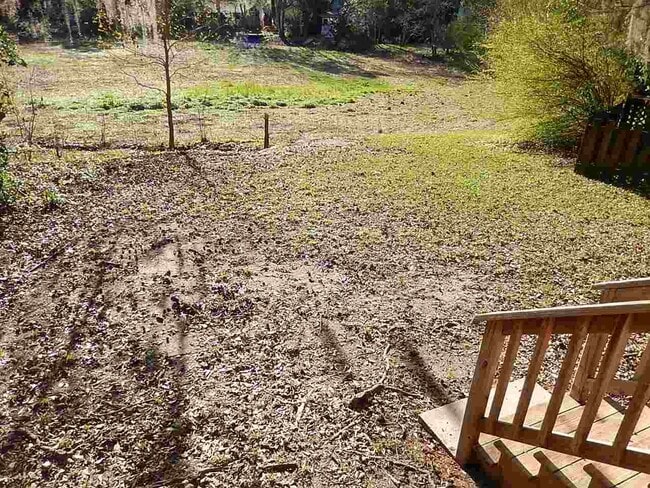 Building Photo - 2950 Bay Shore Dr