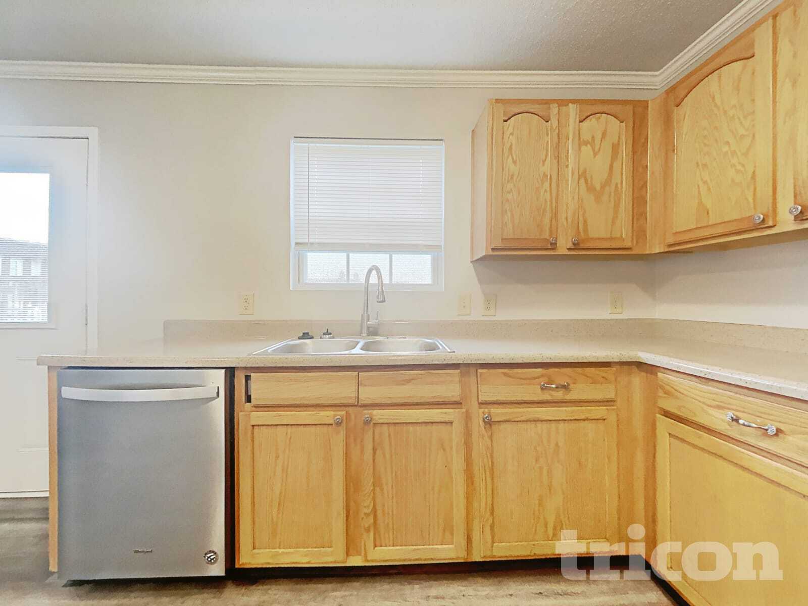 Building Photo - 1618 Howell Dr