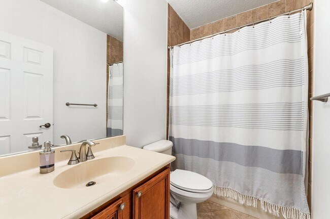 Building Photo - 105 Harbors Way