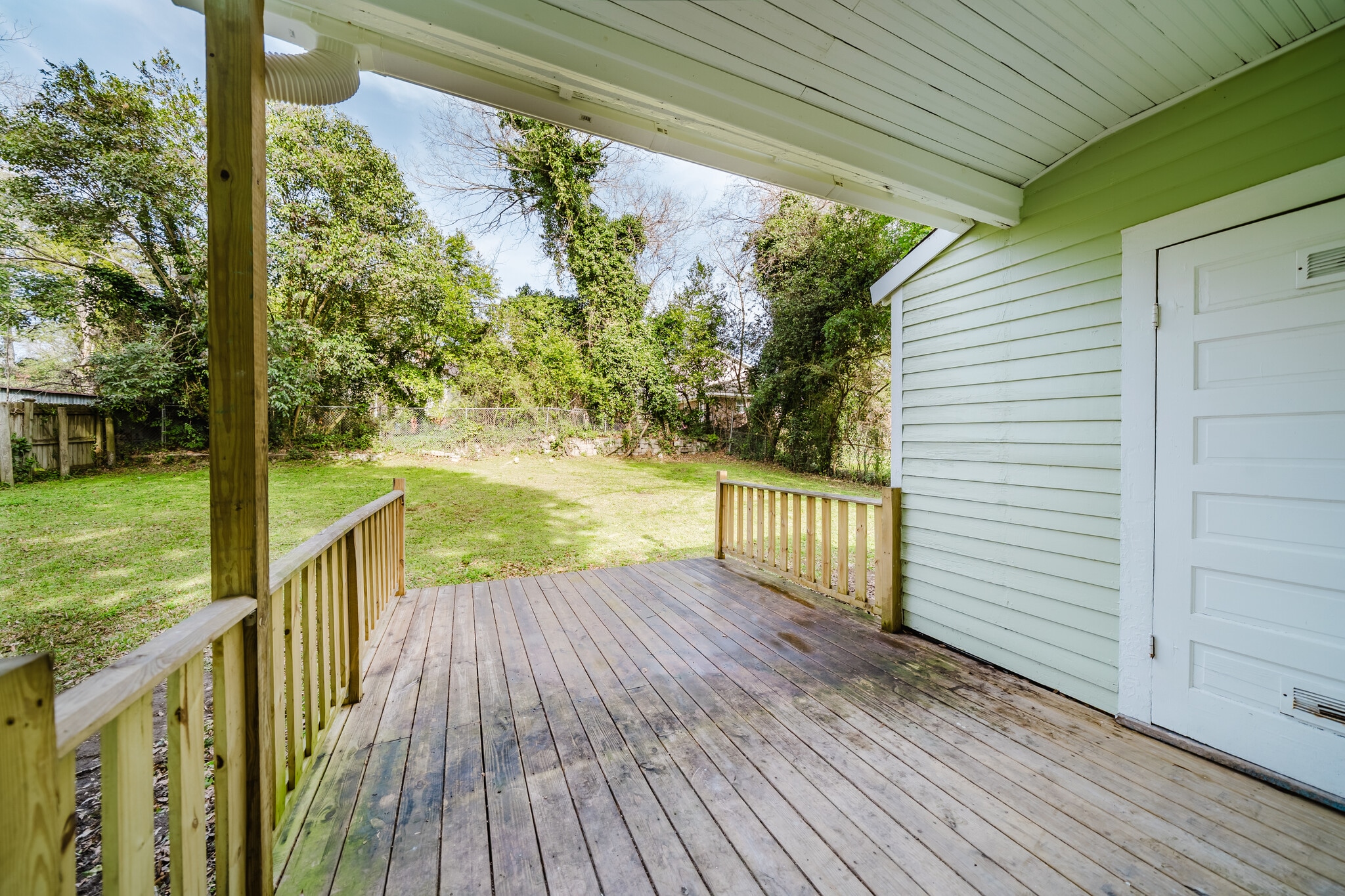 Building Photo - 2533 English Ave