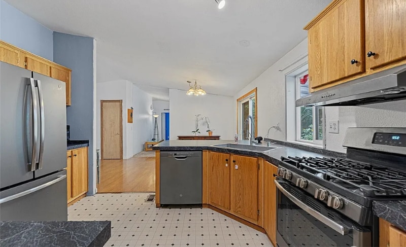 Building Photo - 159 E Crescent Harbor Rd