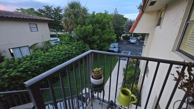 Building Photo - 11188 Royal Palm Blvd