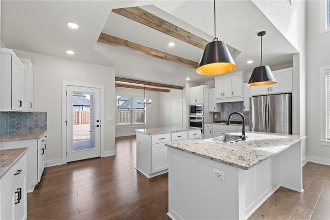 Building Photo - 1110 Montieri Dr