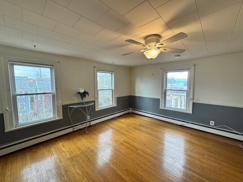 Third Bedroom - 651 Quinnipiac Ave