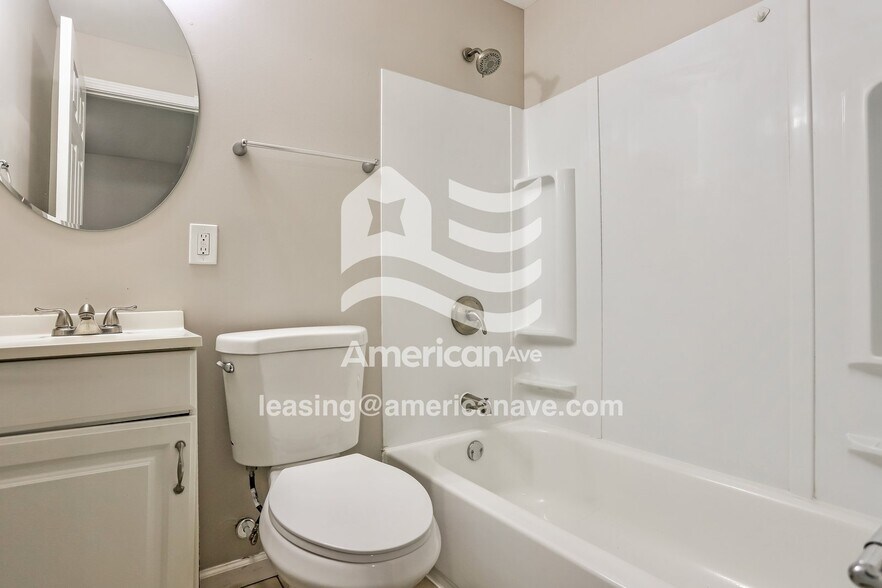 Building Photo - 3620 Marvin Ave