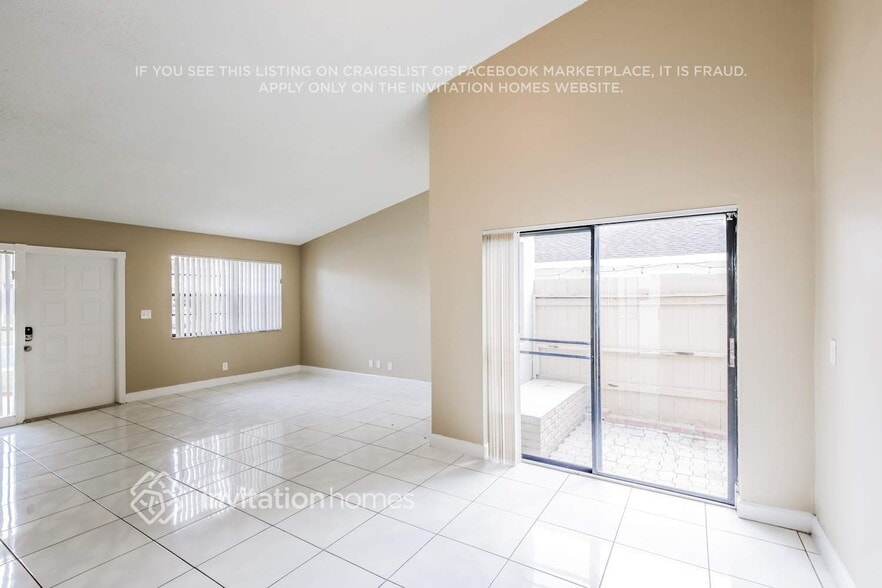 Building Photo - 9810 SW 57th St