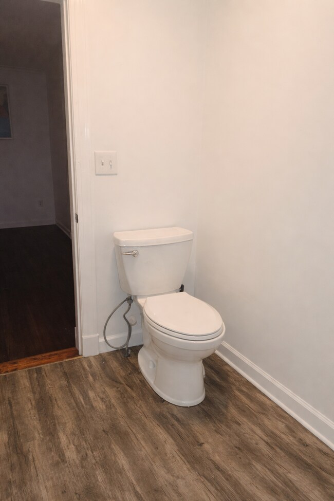 Building Photo - 236 E Main St