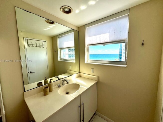 Building Photo - 3001 S Ocean Dr