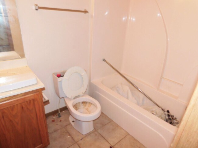 Building Photo - 5801 Canaveral Dr