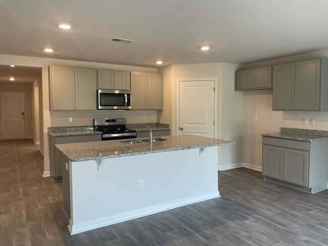 Building Photo - Conway - 4 Bedroom / 2 Bathroom House