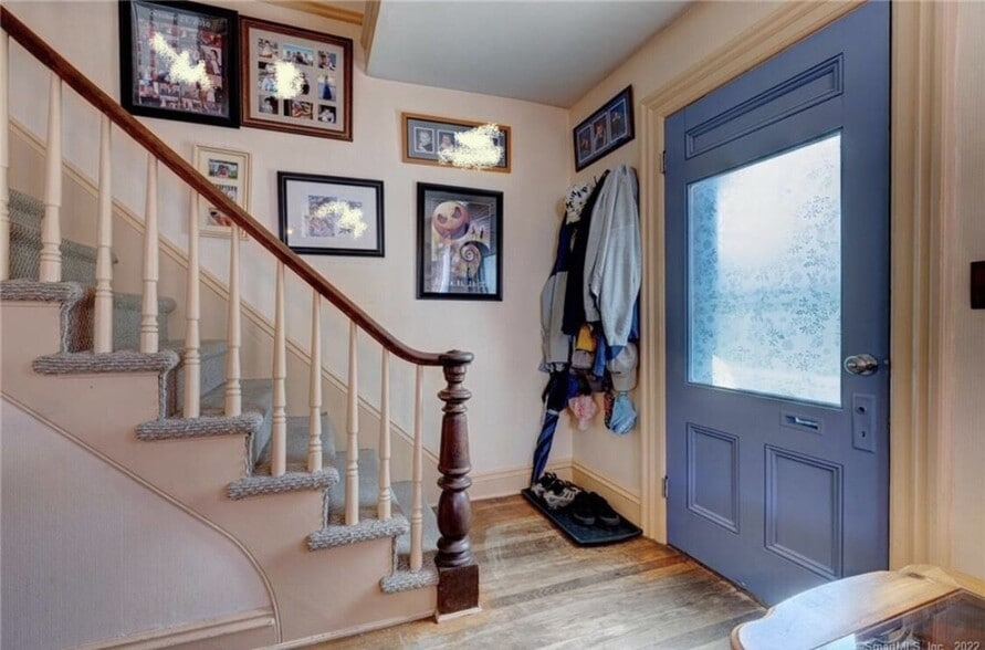 Building Photo - 179 Walnut St