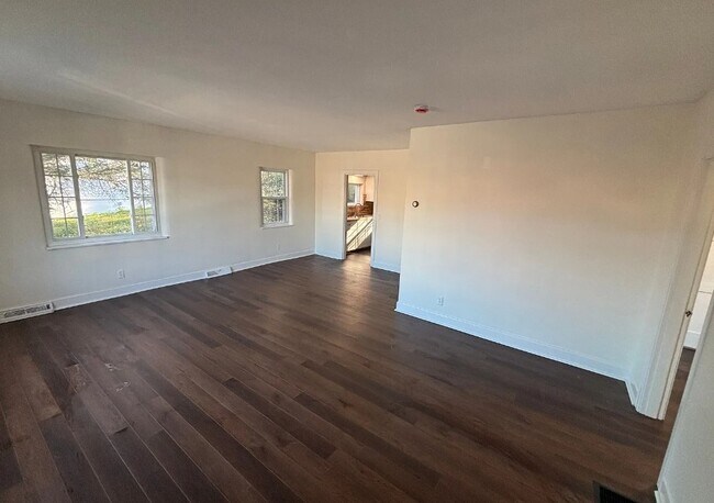 Building Photo - 214 O Bannon Ave