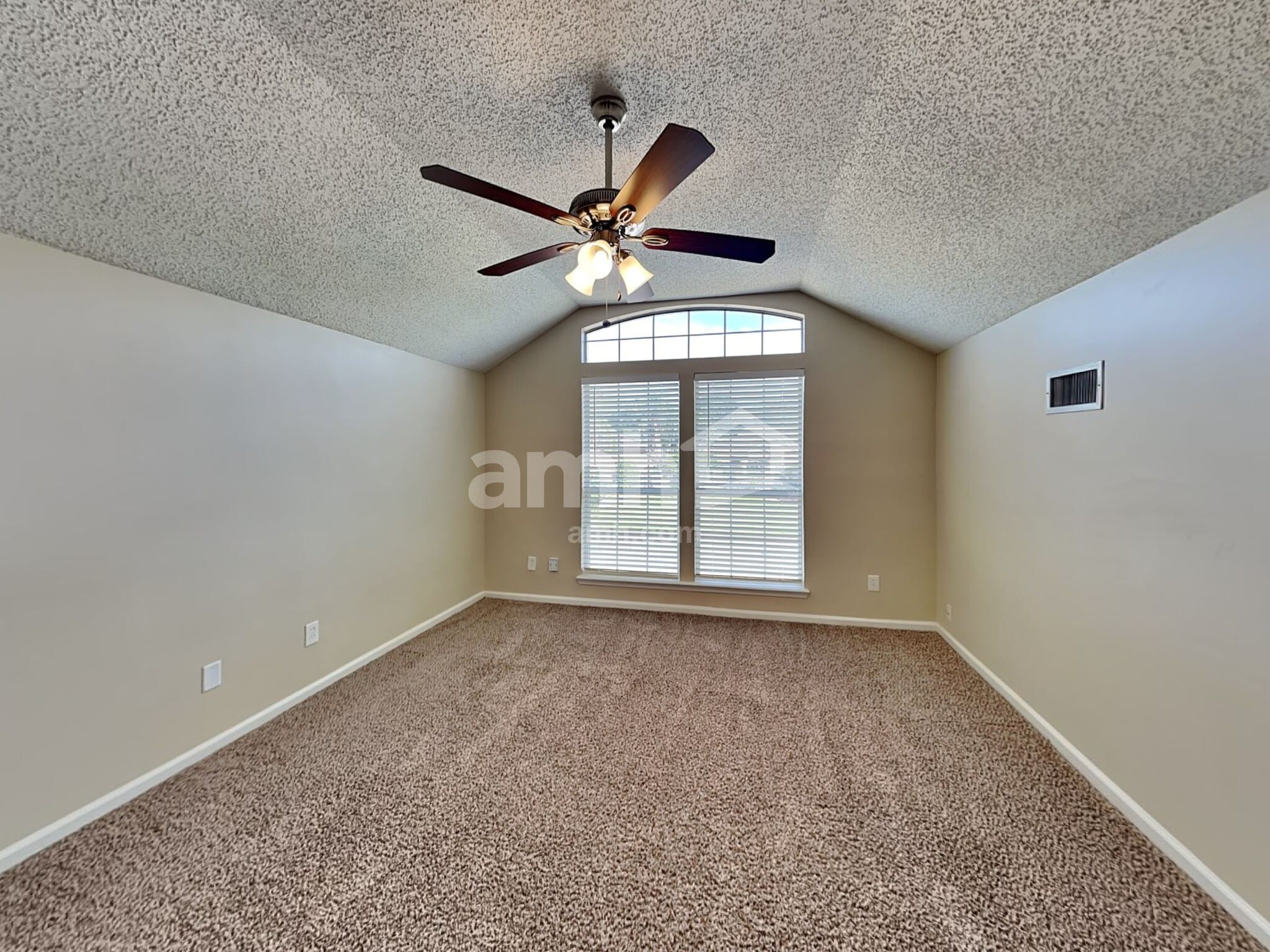 Building Photo - 1184 Lake Parke Dr