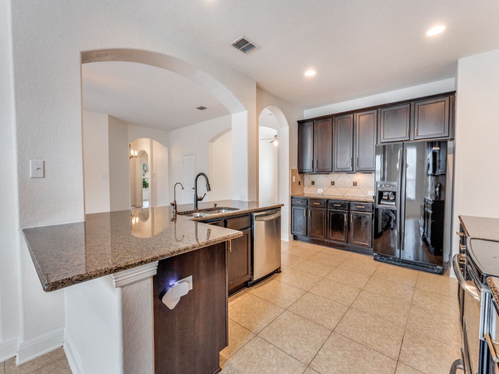 Building Photo - 229 Gardner