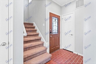 Building Photo - 4141 Hyer St