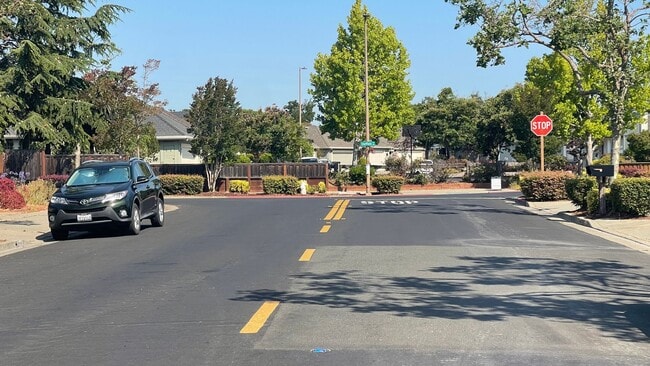 Building Photo - 228 Puddingstone Rd