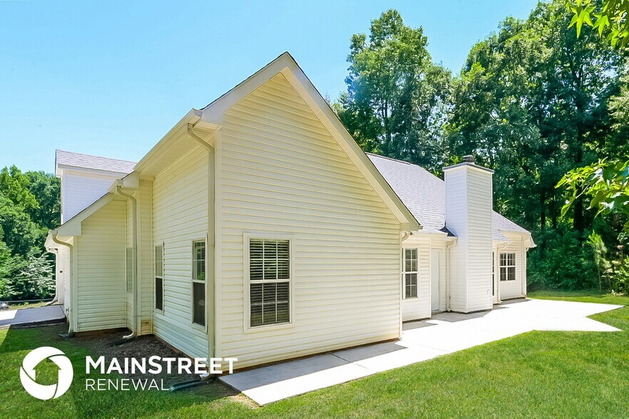Building Photo - 230 Dillion Dr